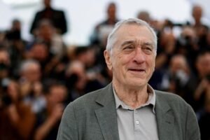 Actor Robert De Niro burst into tears because of the thought of having another child at the age of 80 2