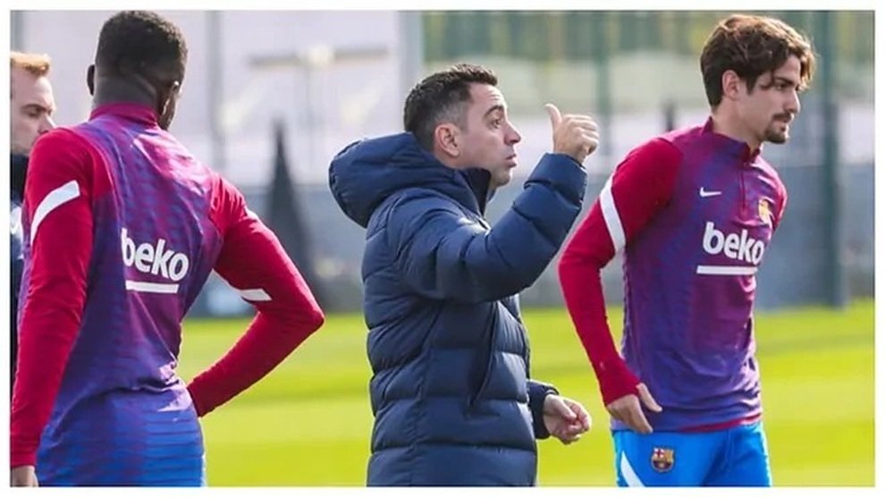 Coach Xavi `imposes martial law` in Barcelona, players who violate it must pay money 6