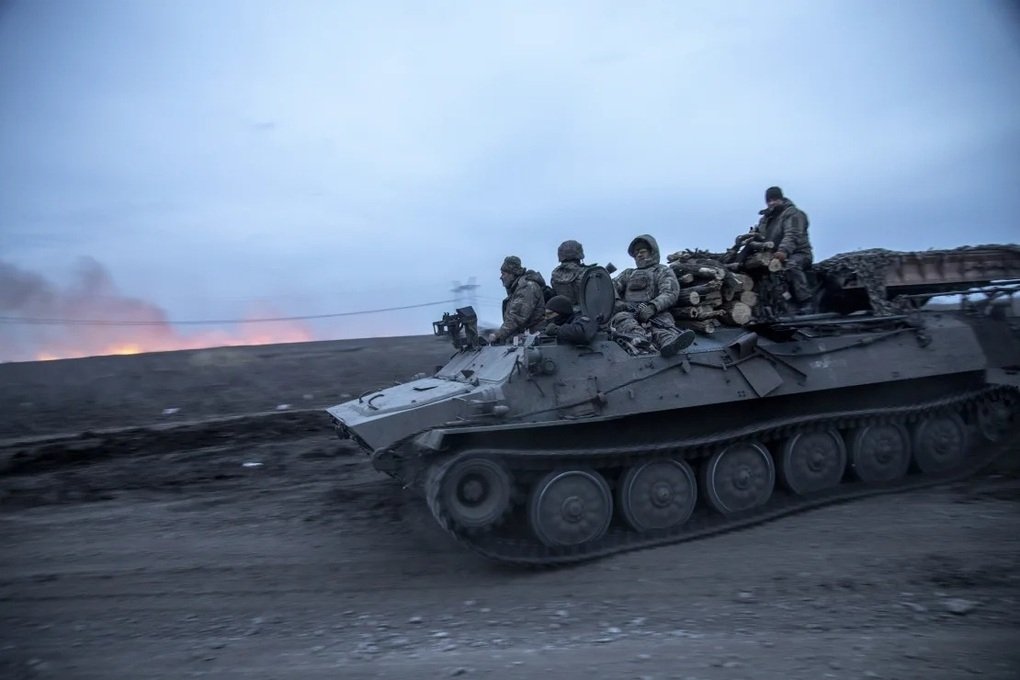 Russia launched a heavy attack, Ukraine withdrew its troops on many fronts 0
